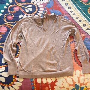 Women’s V-Neck Tie-Back Sweater in Light Pink